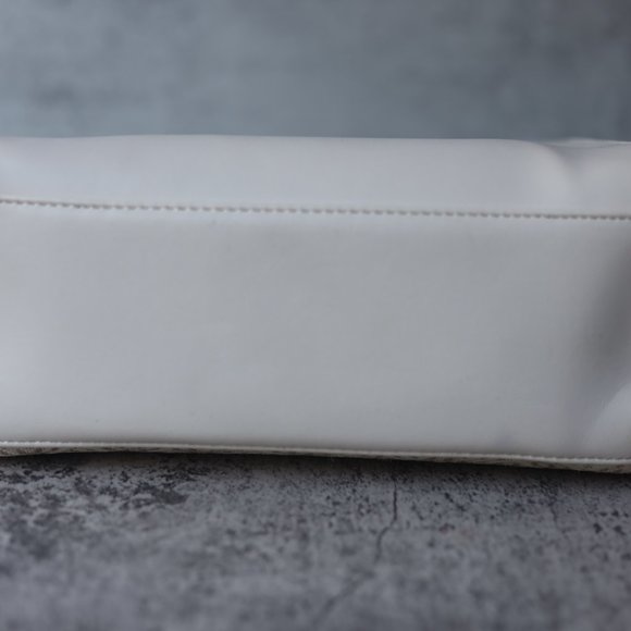 BOHO Chic Wooden Handle Convertible Crossbody Bag - Picture 9 of 10